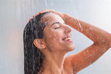 hal  terjadi  tubuh  jarang mandi