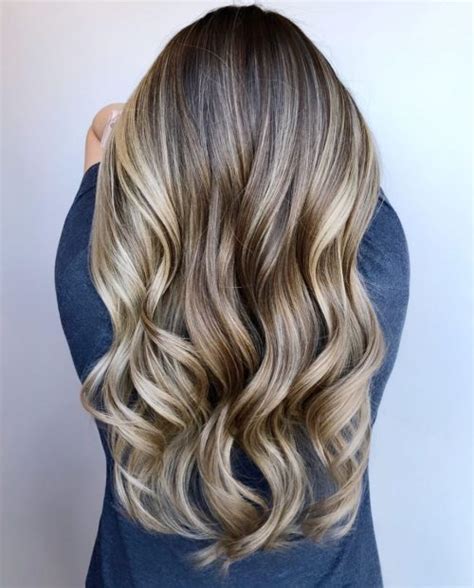 25 Dark Brown Hair with Blonde Highlights Ideas for Luscious Brunettes