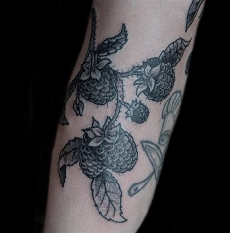Tattoo • Значение тату: Малина