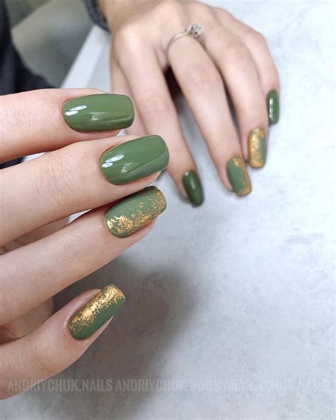 100+ идей модного осеннего маникюр 2024 | Green nails, Short acrylic ...