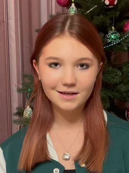 Полина Пономарева — биография, личная жизнь, фото, новости, шоу «Голос ...