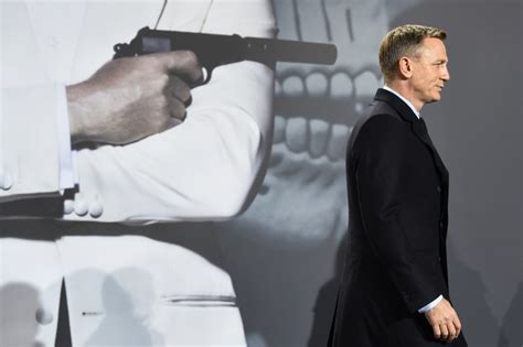 Agent 007 quit smoking but lovers put him at risk — researchers ...