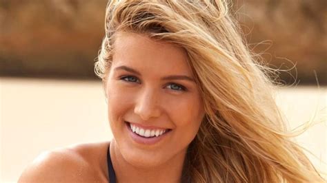 10 Stunning Photos of Canadian Tennis Player Genie Bouchard in Aruba