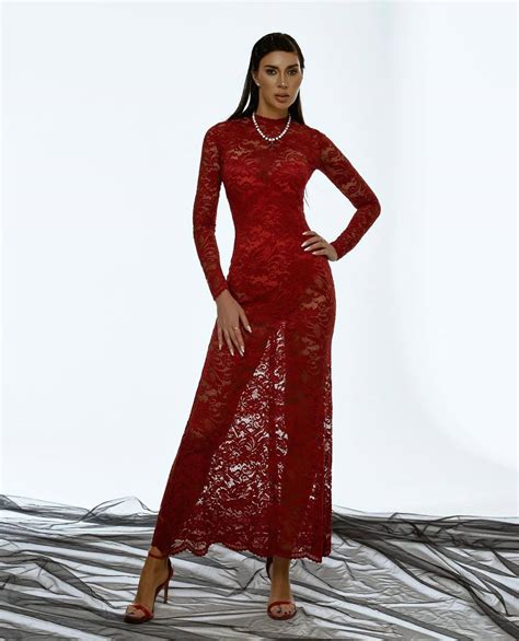 БОРДОВОЕ ВЕЧЕРНЕЕ ПЛАТЬЕ КРУЖЕВНОЕ - Tiara Dress