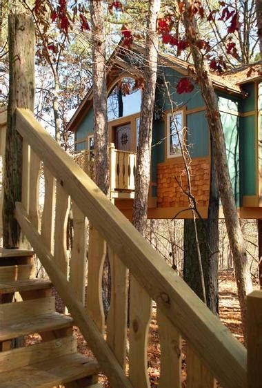 Treehouse Hotels & Rentals in the USA