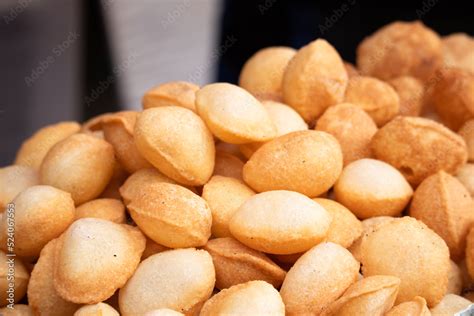 Group Of Traditional Pani Puri Also Known As Paani Poori, Golgappe ...