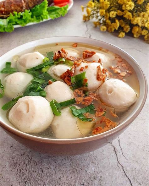 Resep sup bakso ikan, kenyal, enak, dan simpel cuma tiga langkah