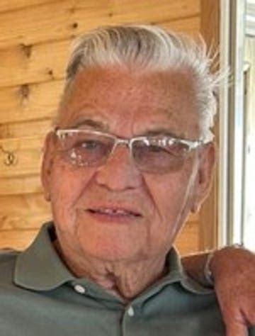 Green Bay Press Gazette Obituaries (Last 3 Days): Honoring Their Memories - b47nz4r