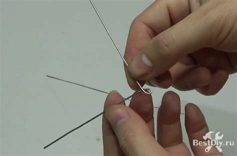 Летающая бабочка из скрепок и резинки | Лучшие самоделки своими руками ...