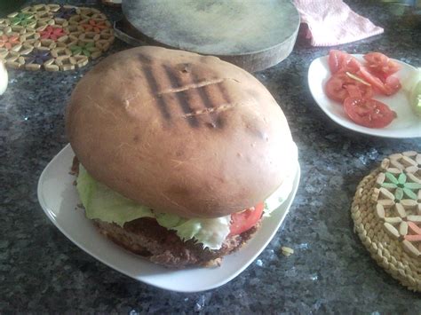 Sharing my GIANT BURGER with GIANTBOMB!!!! - Hamburger - Giant Bomb