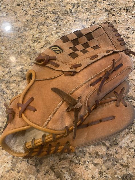 Model of this Mizuno glove? : r/BaseballGloves