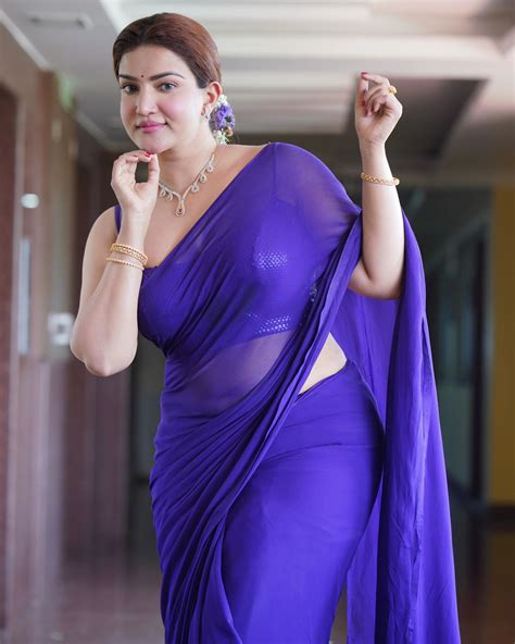 Honey Rose Chubby Navel Exposed In Transparent Saree.. - glamsundari.in