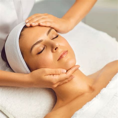Facial Basico - International Clinic
