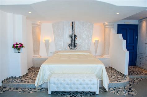 ASTARTE SUITES in Santorini - 2024 Prices,Photos,Ratings - Book Now