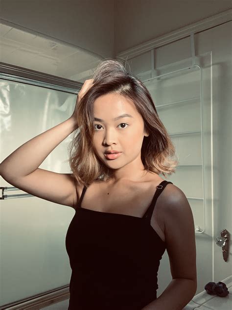 Medium length brown hair color is the most requested salon style 39