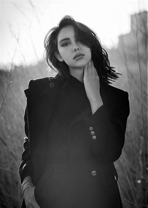 Nadia - Nicole Shelley Models