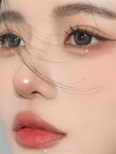 Pin by I am a 𝒹𝒶𝓎𝒹𝓇𝑒𝒶𝓂𝑒𝓇 on m a k e u p | Asian eye makeup, Eye makeup ...