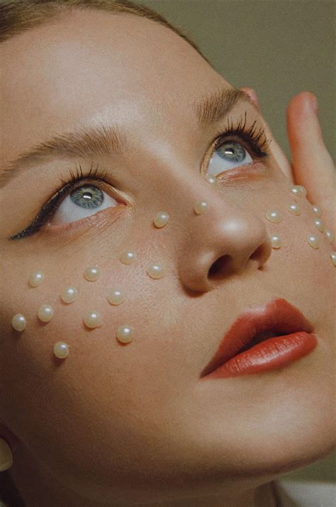 Модный макияж, портрет, стразы | Jewellery photography inspiration ...
