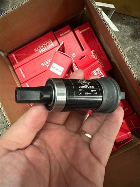 Cốt Giữa Bạc Đạn 118 GINEYEA BB73 68mm