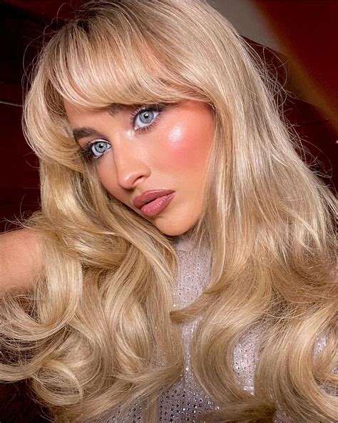 What Haircut Does Sabrina Carpenter Have, And How Does She Style Her