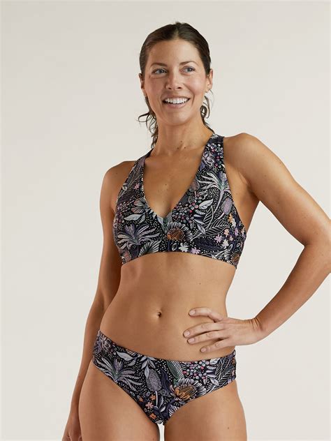 Sporty Bikini Top: Better - Alicante | Title Nine