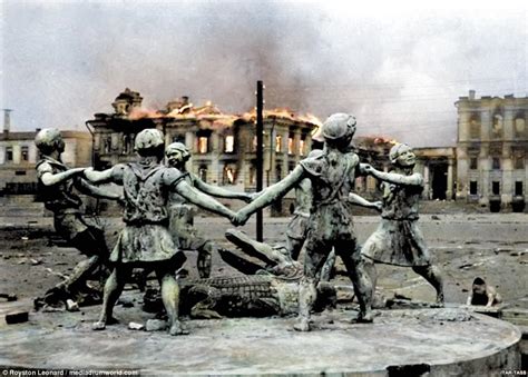 Stalingrad brought to life in colour 75 years later | Daily Mail Online