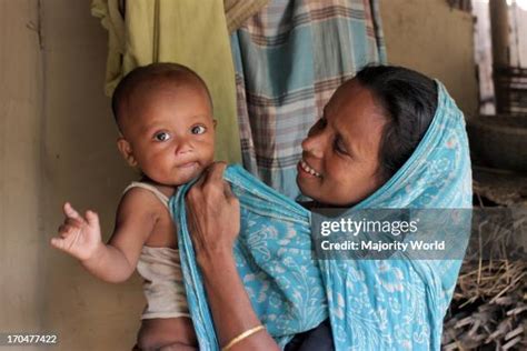 bangladesh mother stock  high res pictures  images
