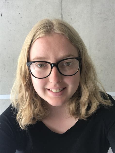 Find an A Level Maths Tutor | A Level Maths Tuition Online | PMT Education