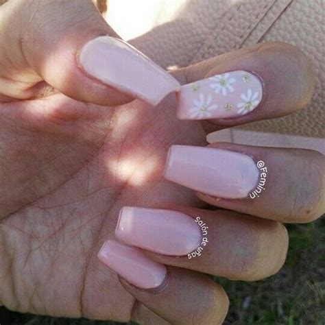 Diseño De Uñas Color Rosa Claro Para Niñas 【IDEAS E IMÁGENES】