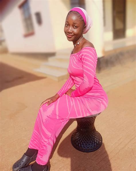 KiKi🍫💚 | You do you, I'll do better😚💚! | Instagram