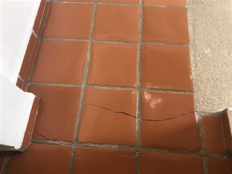 how to repair sheetrock cracks 1