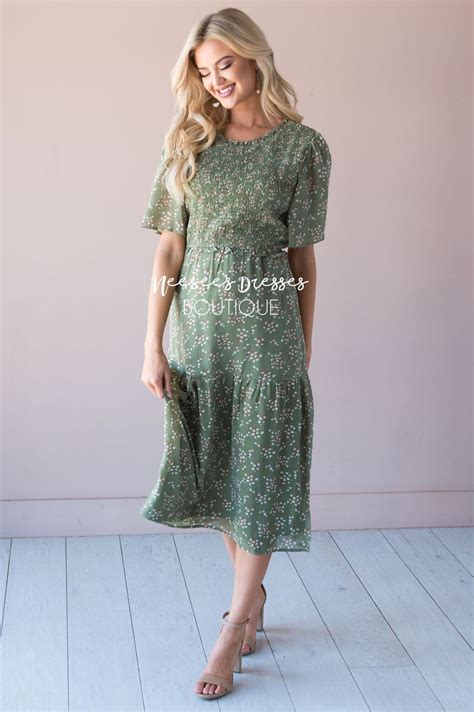 The Raylee Modest Floral Dress - NeeSee's Dresses