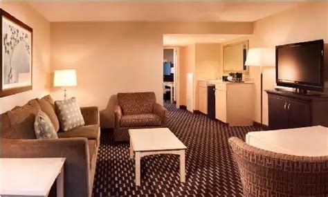 Embassy Suites Houston Near the Galleria (Houston, TX): What to Know ...