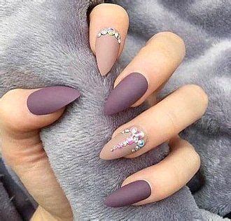 uñas acrilicas bonitas moradas | uñas bonitas
