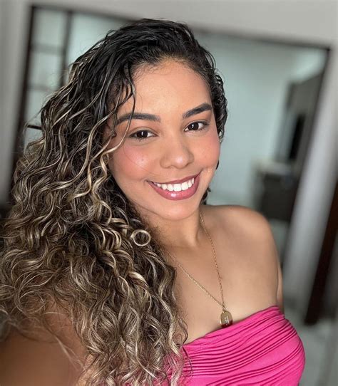 Rayssa (@rayssa_serafiim) • Instagram photos and videos