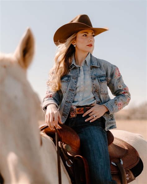 36 Cowgirl Outfit Ideas to Channel Your Inner Western Diva - Hood MWR