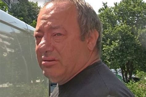 Дядото на падналото в асансьорната шахта бебе: Живо и здраво е, но жена ...