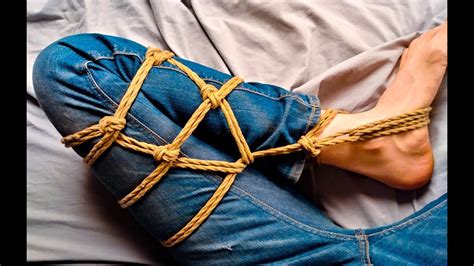 How to tie Shibari: Futomomo self-tie - YouTube