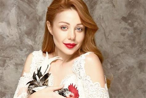 Соблазнительная и загадочная: Тина Кароль показала свежие снимки ...