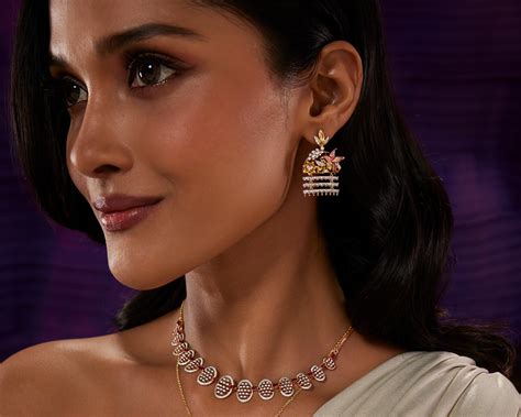 Best Earrings for Gown: Top Trendy Picks Style Guide