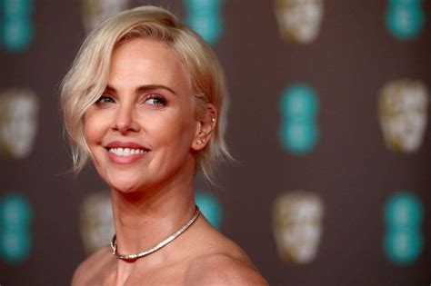 Charlize Theron condemned for saying Afrikaans is dying language - BBC News