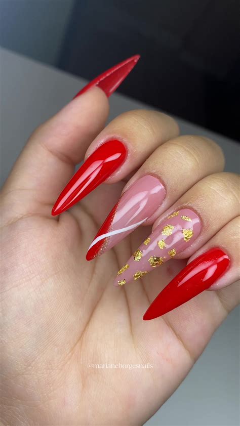Unha Vermelha Com Folha De Ouro - Decoração de Unha Vermelha com Folha de Ouro Tutorial | TikTok