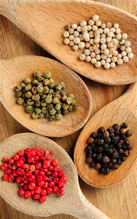 Перец горошек: три специи с одного куста - Вкусный Блог