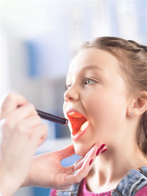 Tips to Make Eye Drops Easier for Kids – and Parents - CHOC - Children ...