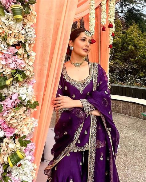 Raashi Khanna Dazzles in Enchanting Purple Lehenga