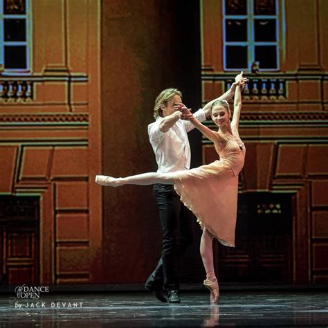 Waltz by Anastasia Stashkevich and Mikhail Lobukhin gallery: http://www ...