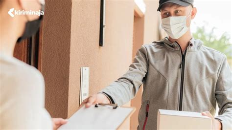 definisi keunggulan  contoh penggunaan pengiriman ems