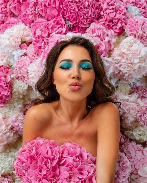 Макияж | Strapless dress, Fashion, Strapless