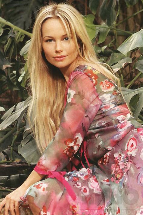 Елена Корикова — биография, фильмография, фотографии актрисы