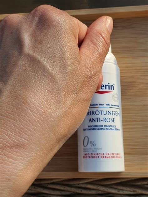 Zelený krém Antirotungen Anti-Rose od Eucerin - S kožou na trh
